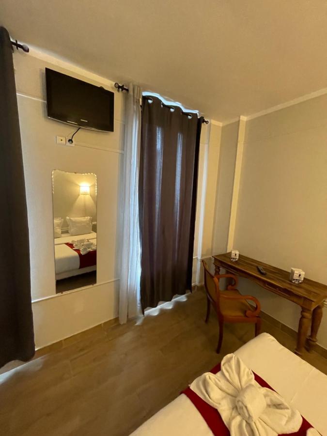 Hotel Central Saint-Denis  Buitenkant foto