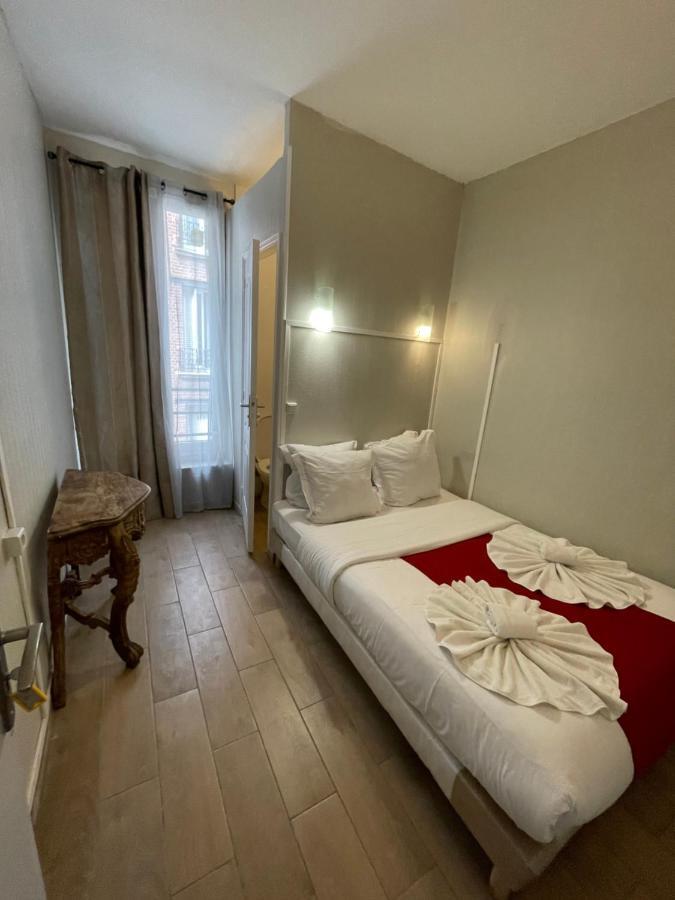 Hotel Central Saint-Denis  Buitenkant foto